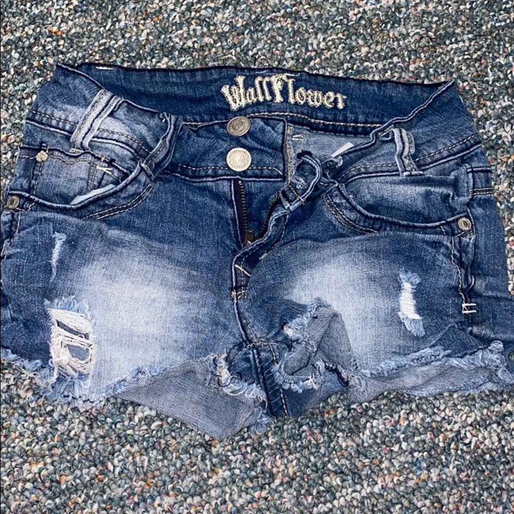 Junior’s Wallflower Ripped Denim Shorts